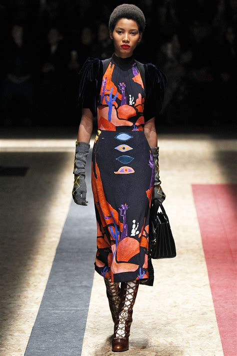 prada collezione autunno inverno 2017|Prada RTW Fall 2017 .